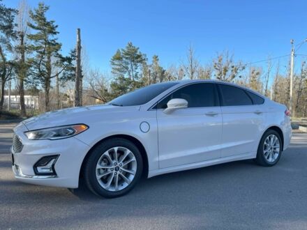 Білий Форд Фьюжен, об'ємом двигуна 2 л та пробігом 69 тис. км за 22750 $, фото 1 на Automoto.ua