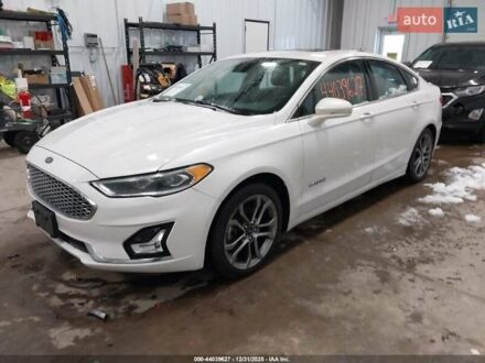 Белый Форд Фьюжн, объемом двигателя 2 л и пробегом 112 тыс. км за 2900 $, фото 1 на Automoto.ua