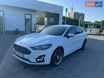 Форд Фьюжн 2019 в Полтаве на Automoto.ua Белый Форд Фьюжн, объемом двигателя 2.49 л и пробегом 55 тыс. км за 13999 $, фото 1 на Automoto.ua