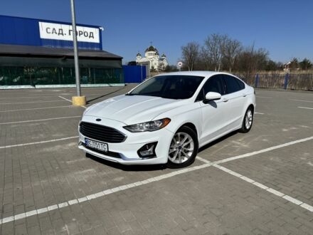 Белый Форд Фьюжн, объемом двигателя 2 л и пробегом 58 тыс. км за 16900 $, фото 1 на Automoto.ua