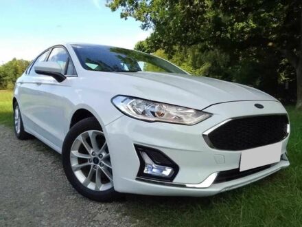 Форд Фьюжен 2019 у Києві на Automoto.ua Білий Форд Фьюжен, об'ємом двигуна 0 л та пробігом 77 тис. км за 9900 $, фото 1 на Automoto.ua