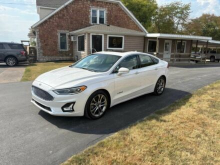 Білий Форд Фьюжен, об'ємом двигуна 2 л та пробігом 49 тис. км за 8400 $, фото 1 на Automoto.ua