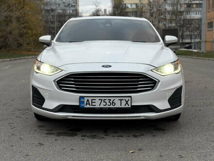 Белый Форд Фьюжн, объемом двигателя 2 л и пробегом 40 тыс. км за 15800 $, фото 1 на Automoto.ua