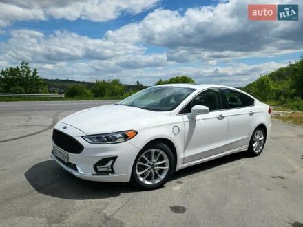 Белый Форд Фьюжн, объемом двигателя 2 л и пробегом 83 тыс. км за 20999 $, фото 1 на Automoto.ua