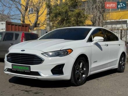 Форд Фьюжен 2019 у Одесі на Automoto.ua Білий Форд Фьюжен, об'ємом двигуна 2 л та пробігом 120 тис. км за 14999 $, фото 1 на Automoto.ua