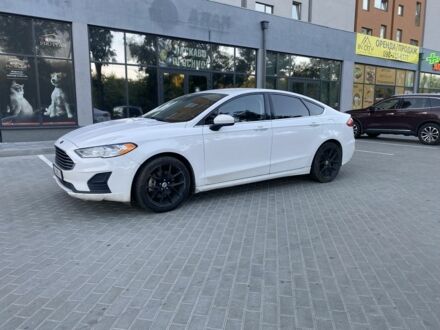 Форд Фьюжн 2019 в Днепре (Днепропетровске) на Automoto.ua Белый Форд Фьюжн, объемом двигателя 2.5 л и пробегом 154 тыс. км за 11950 $, фото 1 на Automoto.ua