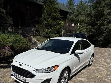 Белый Форд Фьюжн, объемом двигателя 2 л и пробегом 123 тыс. км за 17000 $, фото 1 на Automoto.ua