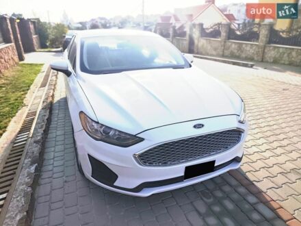 Білий Форд Фьюжен, об'ємом двигуна 2 л та пробігом 180 тис. км за 12950 $, фото 1 на Automoto.ua