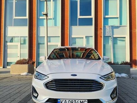 Форд Фьюжен 2019 у Києві на Automoto.ua Білий Форд Фьюжен, об'ємом двигуна 2 л та пробігом 105 тис. км за 17000 $, фото 1 на Automoto.ua
