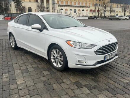 Белый Форд Фьюжн, объемом двигателя 1.5 л и пробегом 87 тыс. км за 12000 $, фото 1 на Automoto.ua