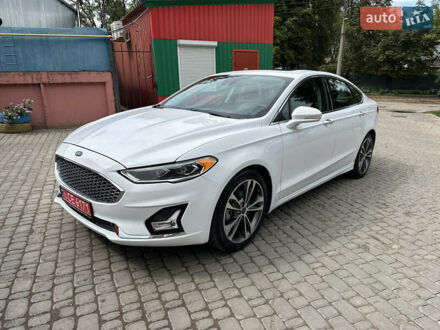 Форд Фьюжн 2020 в Первомайском на Automoto.ua Белый Форд Фьюжн, объемом двигателя 2 л и пробегом 119 тыс. км за 16550 $, фото 1 на Automoto.ua
