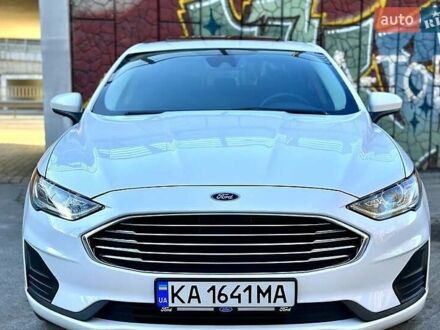 Форд Фьюжн 2020 в Львове на Automoto.ua Белый Форд Фьюжн, объемом двигателя 2 л и пробегом 146 тыс. км за 14000 $, фото 1 на Automoto.ua