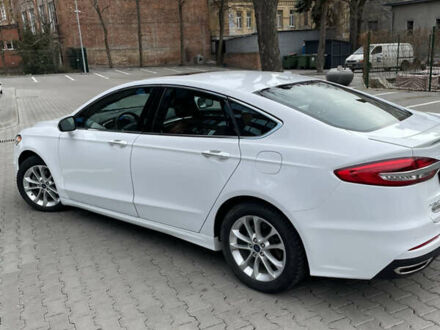 Форд Фьюжн 2020 в Харькове на Automoto.ua Белый Форд Фьюжн, объемом двигателя 2 л и пробегом 70 тыс. км за 19900 $, фото 1 на Automoto.ua