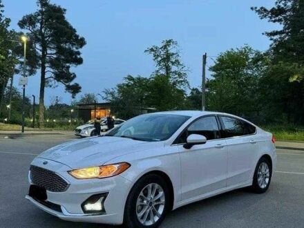 Форд Фьюжн 2020 в Одессе на Automoto.ua Белый Форд Фьюжн, объемом двигателя 0 л и пробегом 50 тыс. км за 12000 $, фото 1 на Automoto.ua