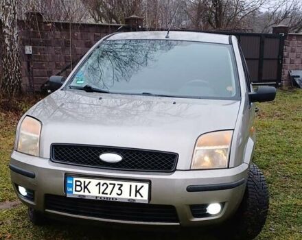 Бежевий Форд Фьюжен, об'ємом двигуна 1.4 л та пробігом 255 тис. км за 4200 $, фото 7 на Automoto.ua