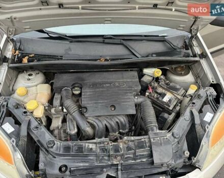 Бежевий Форд Фьюжен, об'ємом двигуна 1.4 л та пробігом 255 тис. км за 4200 $, фото 9 на Automoto.ua