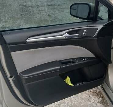 Бежевый Форд Фьюжн, объемом двигателя 2.5 л и пробегом 290 тыс. км за 8800 $, фото 12 на Automoto.ua