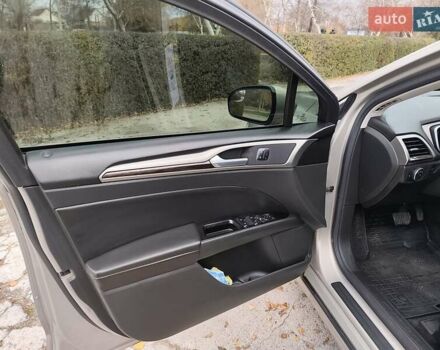 Бежевий Форд Фьюжен, об'ємом двигуна 2 л та пробігом 210 тис. км за 12700 $, фото 14 на Automoto.ua