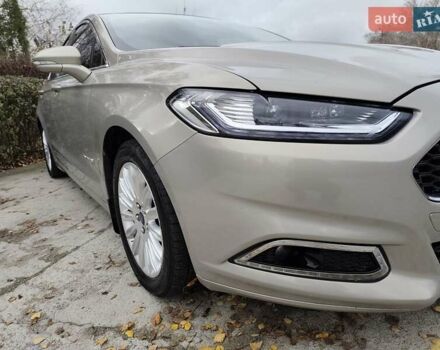 Бежевий Форд Фьюжен, об'ємом двигуна 2 л та пробігом 210 тис. км за 12700 $, фото 10 на Automoto.ua