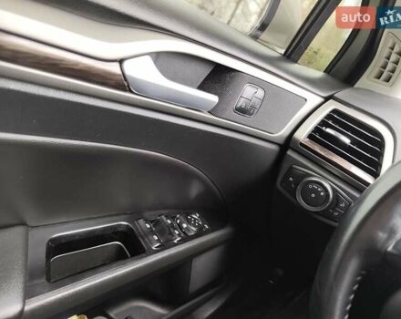 Бежевий Форд Фьюжен, об'ємом двигуна 2 л та пробігом 210 тис. км за 12700 $, фото 13 на Automoto.ua