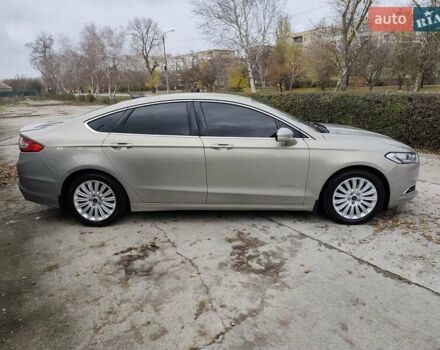 Бежевий Форд Фьюжен, об'ємом двигуна 2 л та пробігом 210 тис. км за 12700 $, фото 6 на Automoto.ua