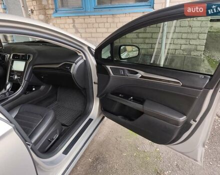 Бежевий Форд Фьюжен, об'ємом двигуна 2 л та пробігом 210 тис. км за 12700 $, фото 16 на Automoto.ua