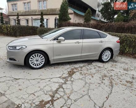 Бежевий Форд Фьюжен, об'ємом двигуна 2 л та пробігом 210 тис. км за 12700 $, фото 2 на Automoto.ua