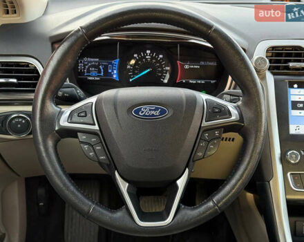 Бежевый Форд Фьюжн, объемом двигателя 2 л и пробегом 74 тыс. км за 15900 $, фото 25 на Automoto.ua