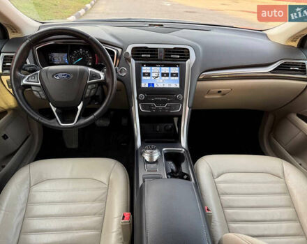 Бежевый Форд Фьюжн, объемом двигателя 2 л и пробегом 74 тыс. км за 15900 $, фото 22 на Automoto.ua