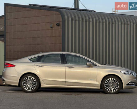 Бежевый Форд Фьюжн, объемом двигателя 2 л и пробегом 74 тыс. км за 15900 $, фото 8 на Automoto.ua