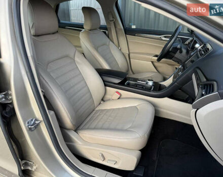 Бежевый Форд Фьюжн, объемом двигателя 2 л и пробегом 74 тыс. км за 15900 $, фото 40 на Automoto.ua