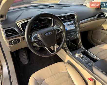 Бежевый Форд Фьюжн, объемом двигателя 2 л и пробегом 74 тыс. км за 15900 $, фото 32 на Automoto.ua