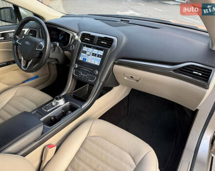 Бежевый Форд Фьюжн, объемом двигателя 2 л и пробегом 74 тыс. км за 15900 $, фото 38 на Automoto.ua