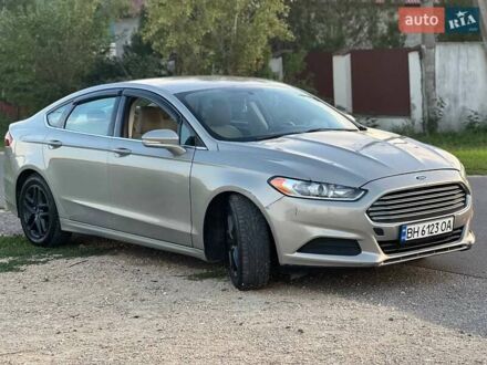 Форд Фьюжн 2014 в Одессе на Automoto.ua Бежевый Форд Фьюжн, объемом двигателя 2.5 л и пробегом 175 тыс. км за 8000 $, фото 1 на Automoto.ua