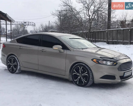 Бежевый Форд Фьюжн, объемом двигателя 2.5 л и пробегом 288 тыс. км за 8000 $, фото 1 на Automoto.ua