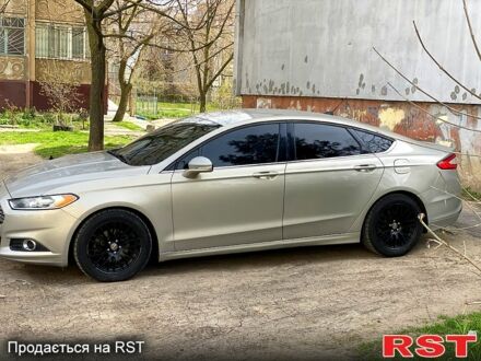 Форд Фьюжн 2014 в Херсоне на Automoto.ua Бежевый Форд Фьюжн, объемом двигателя 2.5 л и пробегом 215 тыс. км за 9999 $, фото 1 на Automoto.ua