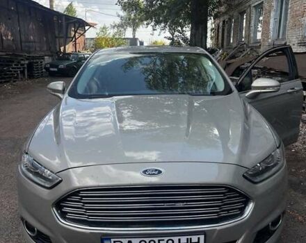 Бежевый Форд Фьюжн, объемом двигателя 2 л и пробегом 260 тыс. км за 9500 $, фото 1 на Automoto.ua