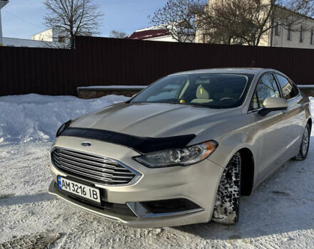 Бежевый Форд Фьюжн, объемом двигателя 2.5 л и пробегом 200 тыс. км за 9800 $, фото 1 на Automoto.ua