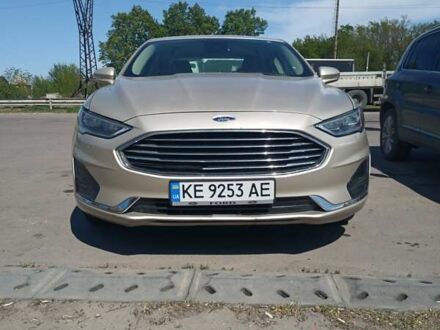 Бежевый Форд Фьюжн, объемом двигателя 2 л и пробегом 200 тыс. км за 15000 $, фото 1 на Automoto.ua