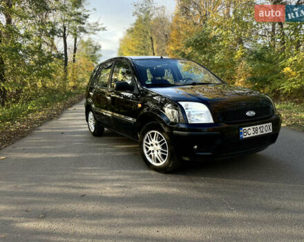 Форд Фьюжен 2002 у Хмельницькому на Automoto.ua Чорний Форд Фьюжен, об'ємом двигуна 1.6 л та пробігом 207 тис. км за 4200 $, фото 5 на Automoto.ua