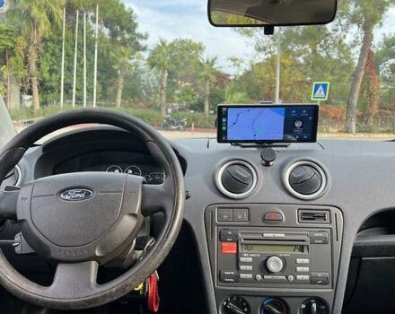 Черный Форд Фьюжн, объемом двигателя 1.39 л и пробегом 245 тыс. км за 5200 $, фото 3 на Automoto.ua