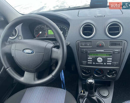 Чорний Форд Фьюжен, об'ємом двигуна 1.39 л та пробігом 237 тис. км за 4200 $, фото 18 на Automoto.ua