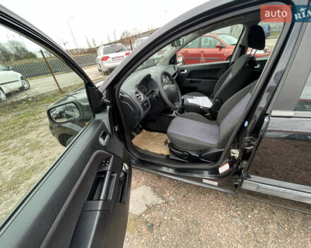 Черный Форд Фьюжн, объемом двигателя 1.4 л и пробегом 168 тыс. км за 4200 $, фото 12 на Automoto.ua