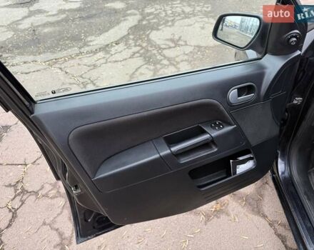 Черный Форд Фьюжн, объемом двигателя 1.4 л и пробегом 216 тыс. км за 3890 $, фото 12 на Automoto.ua