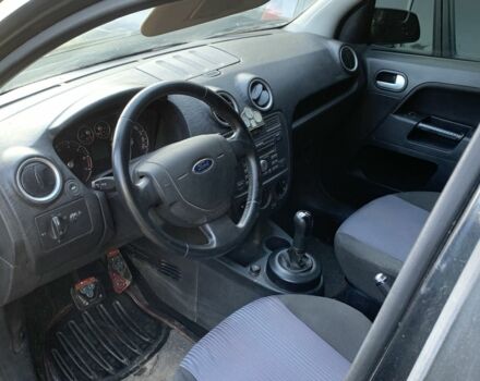 Черный Форд Фьюжн, объемом двигателя 1.4 л и пробегом 198 тыс. км за 2000 $, фото 4 на Automoto.ua