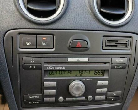 Черный Форд Фьюжн, объемом двигателя 1.4 л и пробегом 185 тыс. км за 5100 $, фото 5 на Automoto.ua