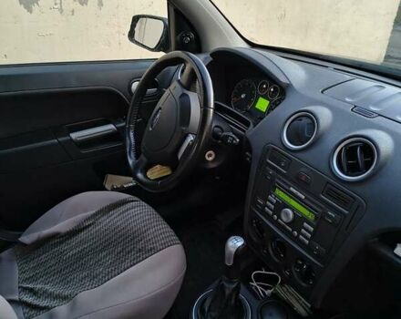 Черный Форд Фьюжн, объемом двигателя 1.6 л и пробегом 177 тыс. км за 6100 $, фото 2 на Automoto.ua