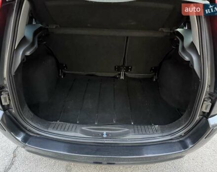 Форд Фьюжен 2007 у Запоріжжя на Automoto.ua Чорний Форд Фьюжен, об'ємом двигуна 1.4 л та пробігом 133 тис. км за 4800 $, фото 25 на Automoto.ua