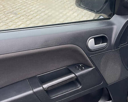 Форд Фьюжен 2007 у Києві на Automoto.ua Чорний Форд Фьюжен, об'ємом двигуна 1.4 л та пробігом 310 тис. км за 4400 $, фото 9 на Automoto.ua