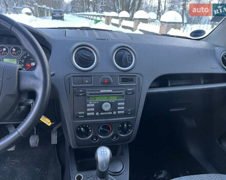 Черный Форд Фьюжн, объемом двигателя 1.4 л и пробегом 211 тыс. км за 5200 $, фото 13 на Automoto.ua